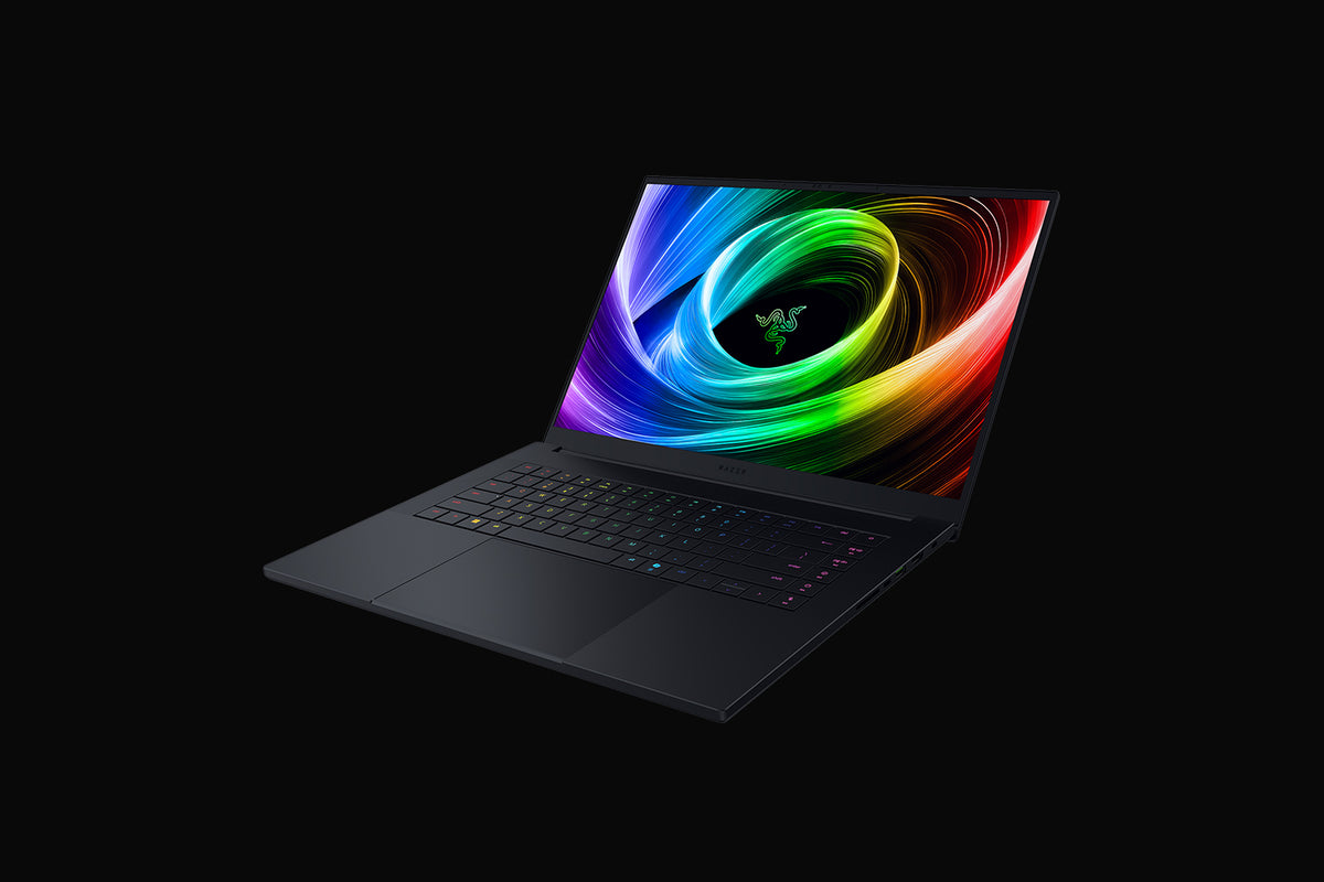 Razer Blade 16 2025 preto, vista em ângulo