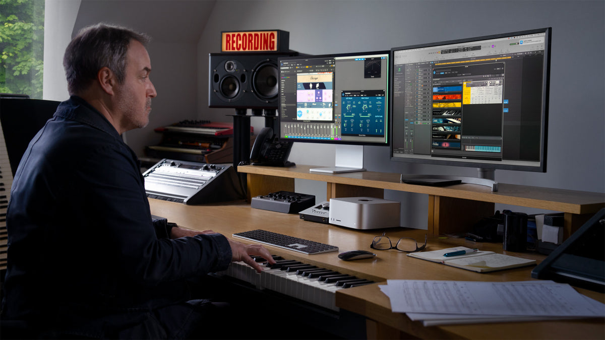 Mac Studio (2025) Prateado em estúdio de música