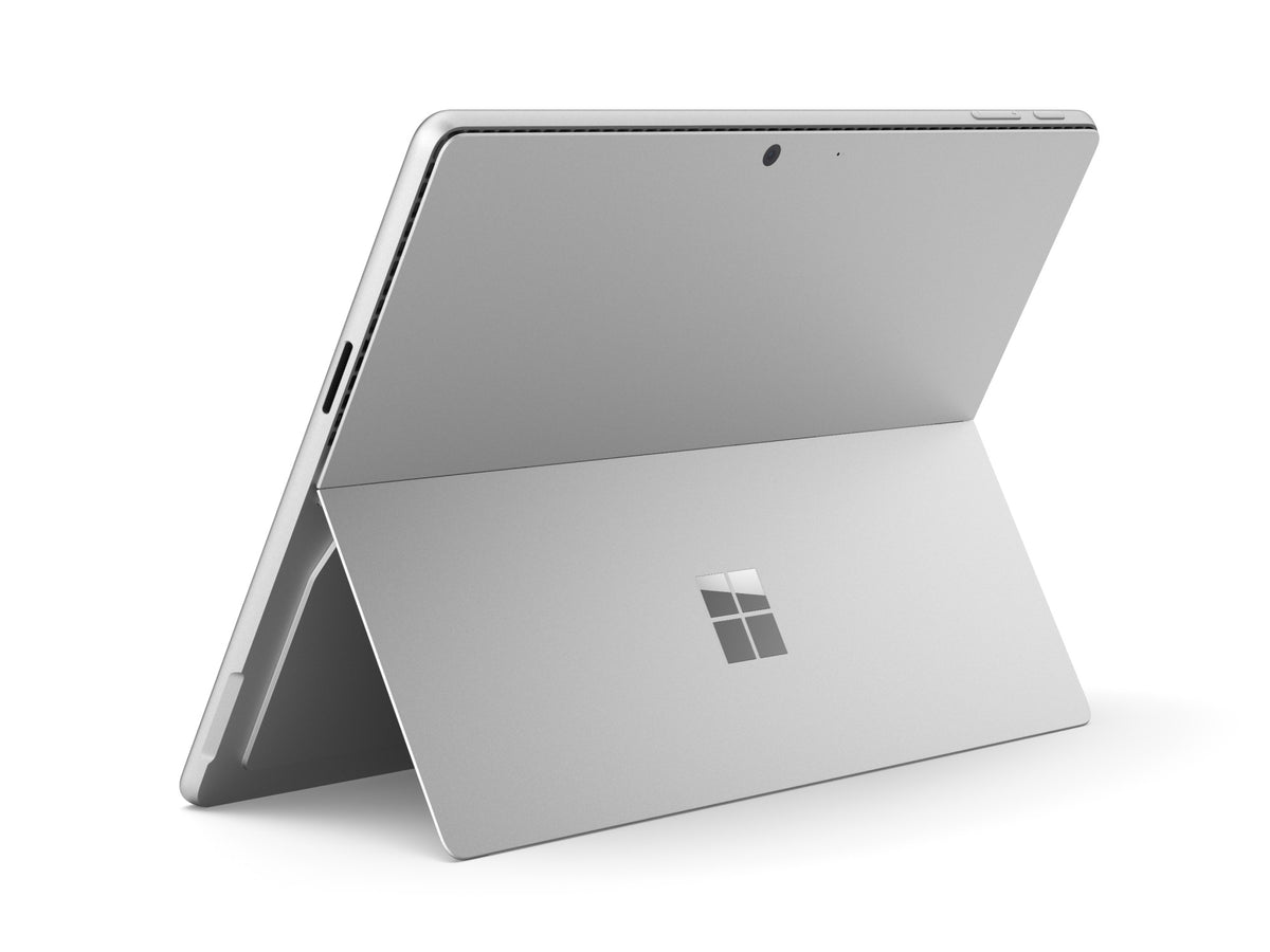 Surface Pro 13" 12ª edição Platina, vista traseira